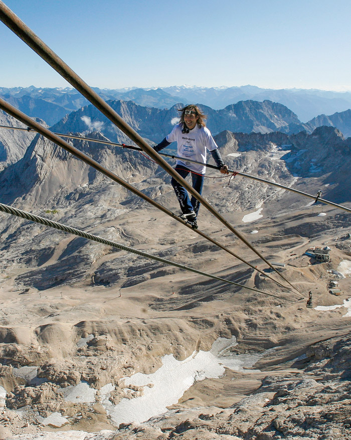Tightrope walker on the Zugspitze